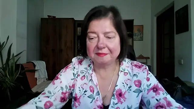 Snapshot of Violet_Pulse chatting on 10-23-25, 10:14 Violet Pulse online show from 10-23-25, 10:14