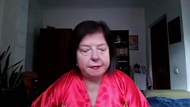 Snapshot of Violet_Pulse chatting on 11-25-25, 08:25 Violet Pulse online show from 11-25-25, 08:25