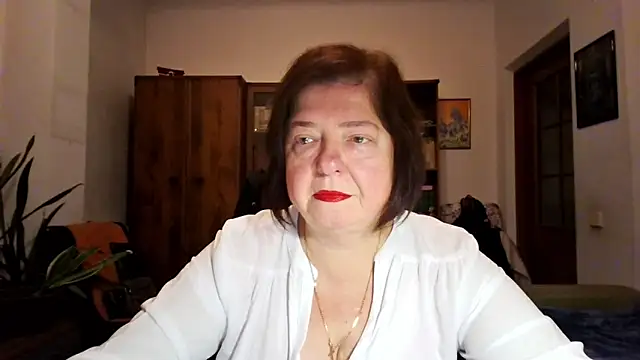 Snapshot of Violet_Pulse chatting on 01-14-26, 04:21 Violet Pulse online show from 01-14-26, 04:21