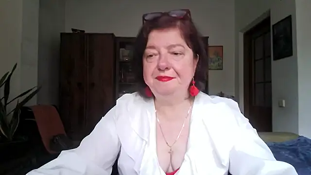 Snapshot of Violet_Pulse chatting on 06-08-26, 08:59 Violet Pulse online show from 06-08-26, 08:59