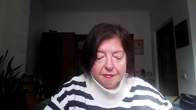 Snapshot of Violet_Pulse chatting on 10-08-25, 07:54 Violet Pulse online show from 10-08-25, 07:54