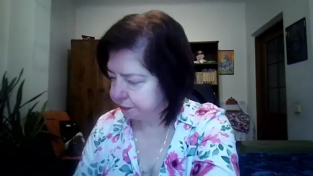 Snapshot of Violet_Pulse chatting on 12-01-25, 09:54 Violet Pulse online show from 12-01-25, 09:54