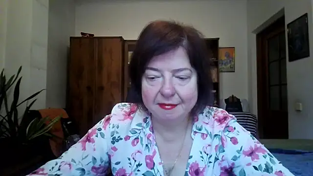 Snapshot of Violet_Pulse chatting on 01-09-26, 10:00 Violet Pulse online show from 01-09-26, 10:00