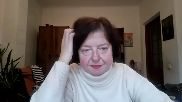 Snapshot of Violet_Pulse chatting on 10-27-25, 12:06 Violet Pulse online show from 10-27-25, 12:06