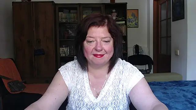 Snapshot of Violet_Pulse chatting on 07-14-26, 10:21 Violet Pulse online show from 07-14-26, 10:21