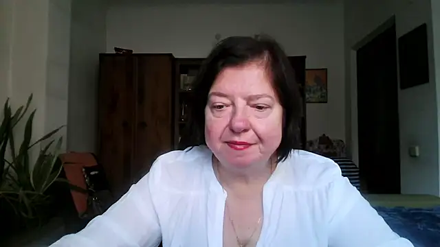 Snapshot of Violet_Pulse chatting on 11-23-25, 10:58 Violet Pulse online show from 11-23-25, 10:58