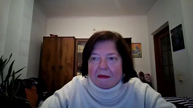 Snapshot of Violet_Pulse chatting on 10-16-25, 02:47 Violet Pulse online show from 10-16-25, 02:47