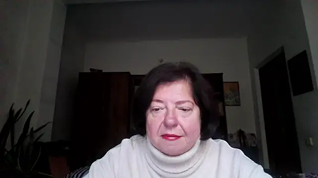 Snapshot of Violet_Pulse chatting on 10-15-25, 09:28 Violet Pulse online show from 10-15-25, 09:28