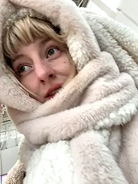 RonnieKiss online show from 11-04-25, 06:28