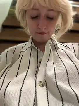 RonnieKiss online show from 05-24-26, 08:36