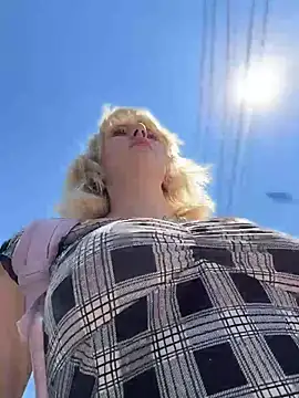 RonnieKiss online show from 06-04-26, 05:23