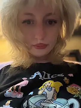 RonnieKiss online show from 04-21-26, 10:00