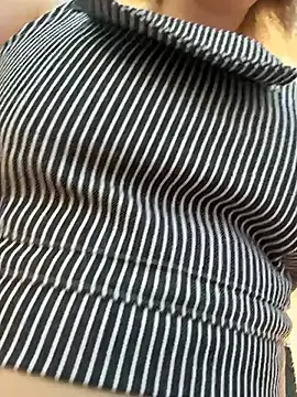 RonnieKiss online show from 03-25-26, 10:03