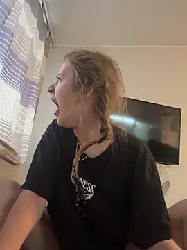 Niksa99x online show from 10-28-25, 09:52