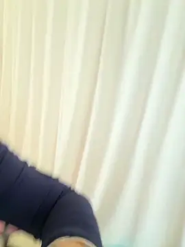 AZ37866 online show from 12-23-25, 02:55