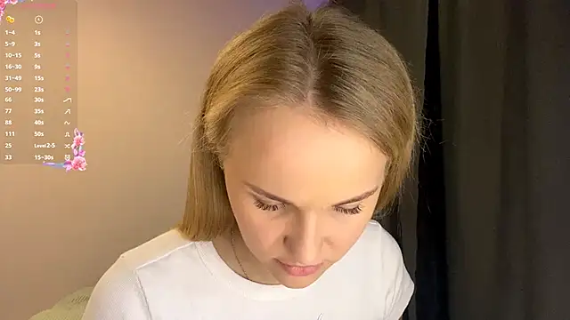 Snapshot of TanekaBoitel chatting on 10-11-25, 12:06 TanekaBoitel online show from 10-11-25, 12:06