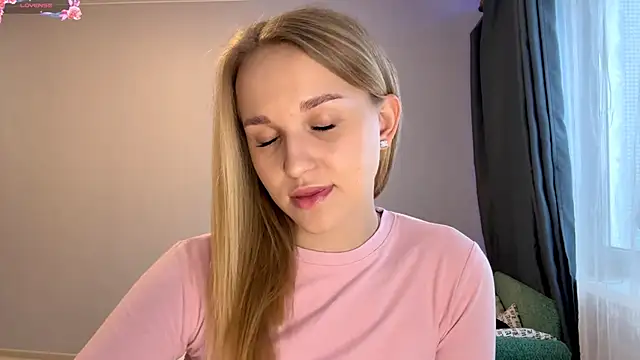 TanekaBoitel online show from 11-27-25, 12:16