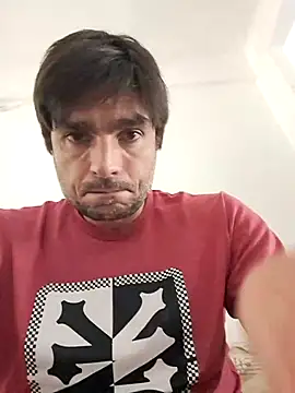 Snapshot of pablet22 chatting on 11-25-25, 01:11 pablet22 online show from 11-25-25, 01:11