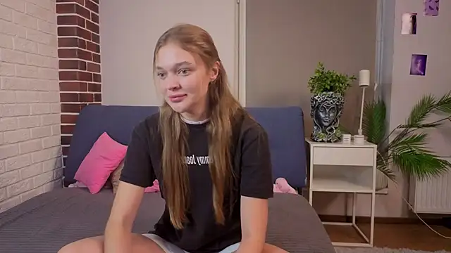 MarryLuz online show from 10-19-25, 06:32