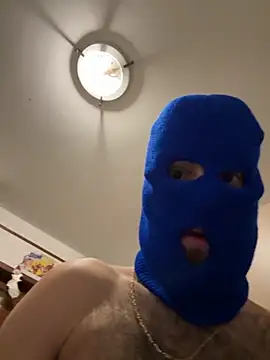 giovincello133 online show from 11-04-25, 01:31