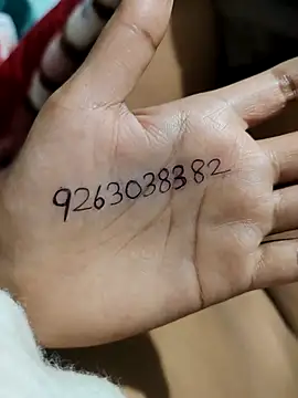 JassiKumari02 online show from 11-04-25, 02:37