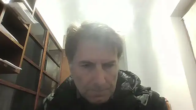 Snapshot of sayeaprayer65 chatting on 10-21-25, 05:29 sayeaprayer65 online show from 10-21-25, 05:29