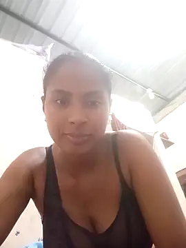 Snapshot of _Canella_ chatting on 10-01-25, 02:38  Canella  online show from 10-01-25, 02:38