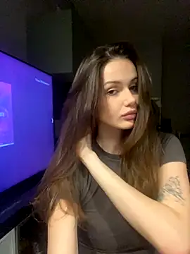 SoShyEmmyyy online show from 10-01-25, 05:50