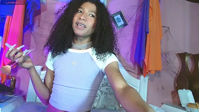  IsabellaRousse online show from 10-19-25, 08:11