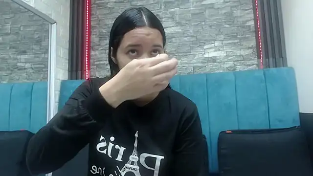 Lil Rose2006 online show from 11-27-25, 12:49