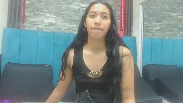 Lil Rose2006 online show from 11-15-25, 04:27