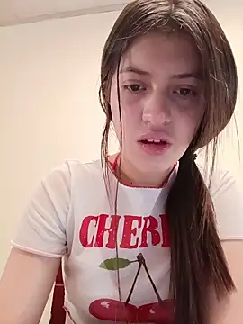 Snapshot of SALOME-28_ chatting on 10-18-25, 02:08 SALOME-28 online show from 10-18-25, 02:08