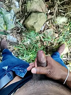 Snapshot of DICKLANKA chatting on 02-24-26, 11:44 DICKLANKA online show from 02-24-26, 11:44