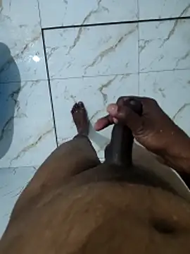 Snapshot of DICKLANKA chatting on 01-31-26, 07:12 DICKLANKA online show from 01-31-26, 07:12