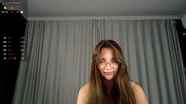 Snapshot of vivyboo111 chatting on 09-22-25, 08:15 vivyboo111 online show from 09-22-25, 08:15