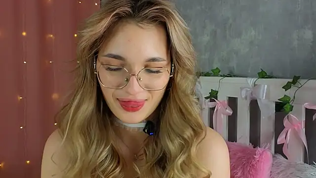 vivyboo111 online show from 02-18-26, 09:00