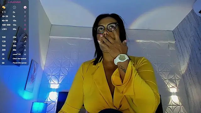 EmillyLim online show from 12-05-25, 07:55