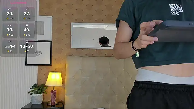 liam twiink online show from 11-18-25, 07:50