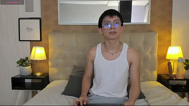 liam twiink online show from 10-17-25, 08:21