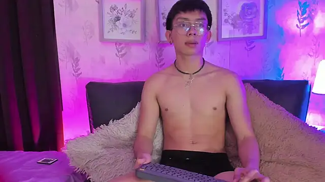 liam twiink online show from 09-24-25, 07:31