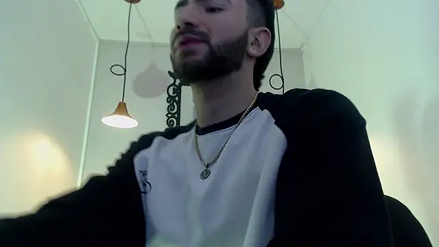 bastian12   online show from 10-24-25, 04:11
