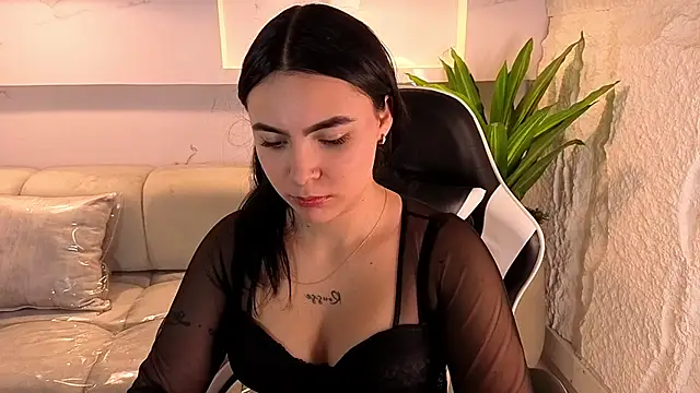 scarlett smith tp online show from 12-16-25, 01:26