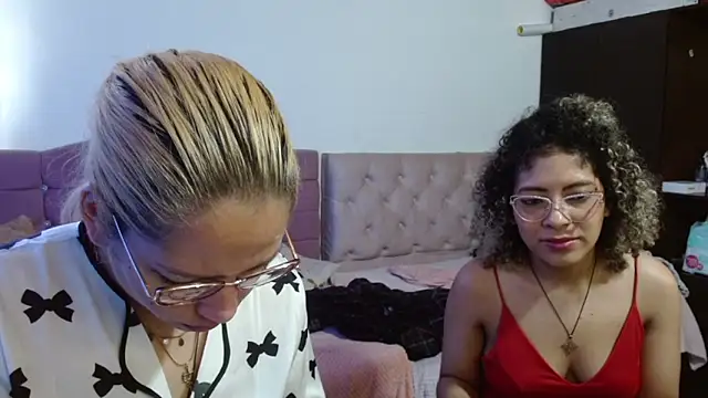 LITTLEKITTY19 online show from 01-31-26, 07:12