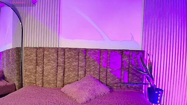 Missdionne curly online show from 03-07-26, 11:27