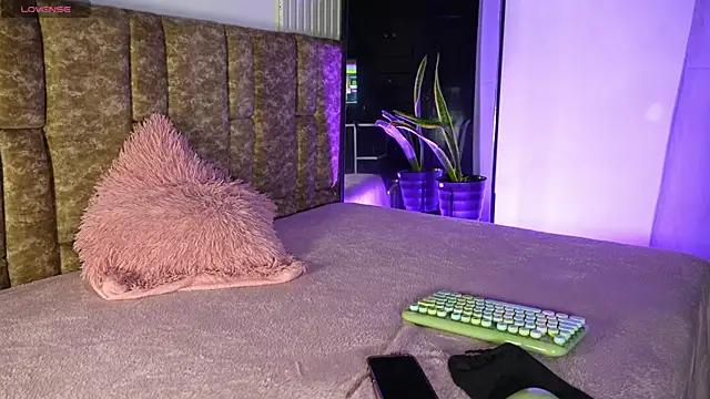 Missdionne curly online show from 04-14-26, 11:26