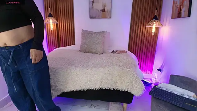 EvaGoddess  online show from 04-13-26, 04:44