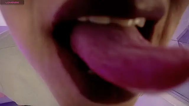 EvaGoddess  online show from 12-05-25, 04:49