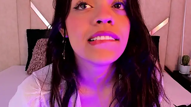 Bella Ross  online show from 11-19-25, 03:17