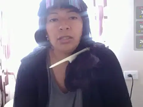 Snapshot of Acelinrose chatting on 04-26-26, 12:46 Acelinrose online show from 04-26-26, 12:46