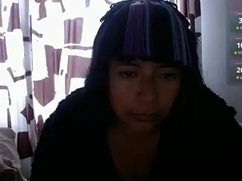 Snapshot of Acelinrose chatting on 05-25-26, 10:30 Acelinrose online show from 05-25-26, 10:30